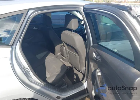 2018 Ford Focus Se из США, поврежденный, VIN 1FADP3K26JL245646